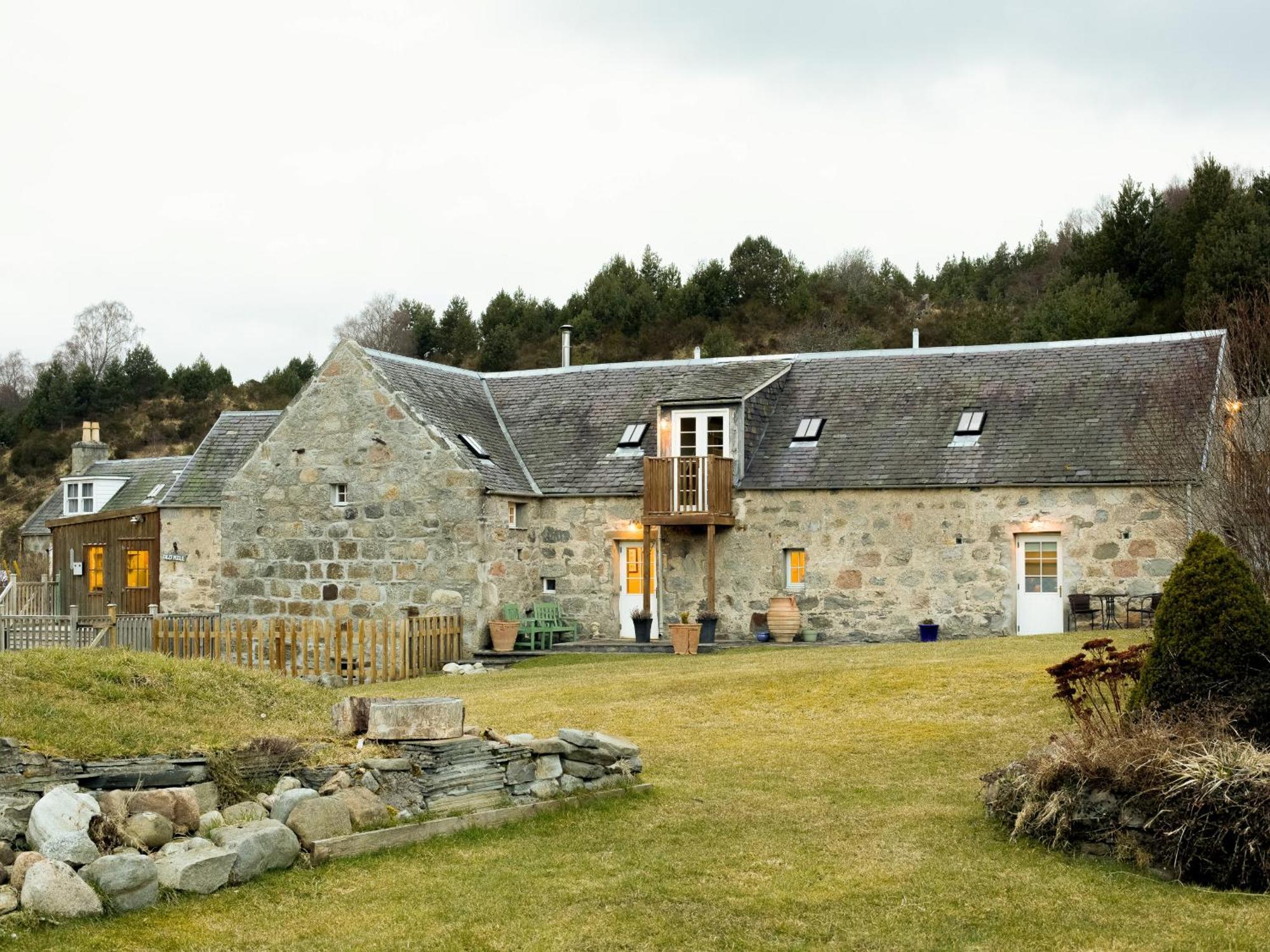 The Maltings - Lodge With Hot Tub Nethy Bridge Exterior photo
